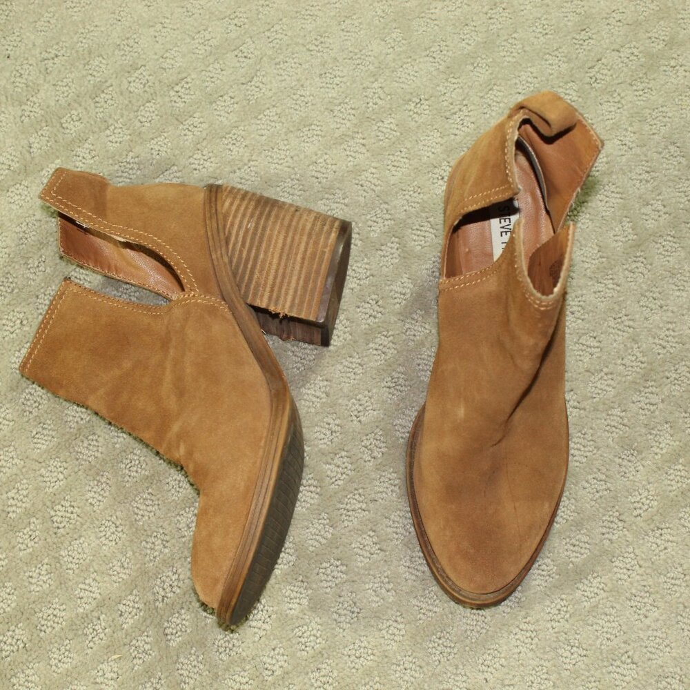 Steve Madden Sharini Booties Wm 8.5M Cognac Brown Suede Slip On 3.5” Block Heel